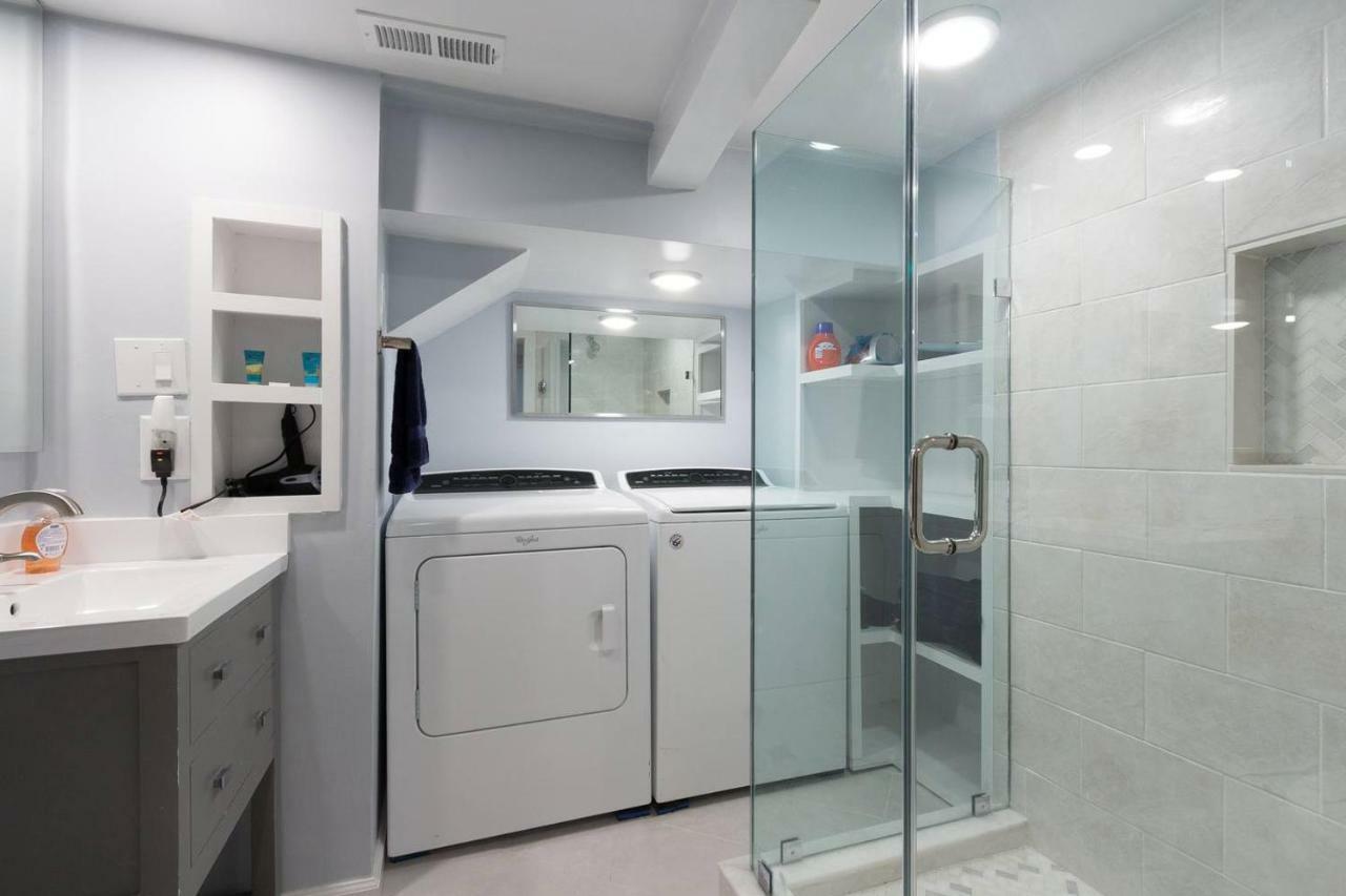 Luxury 2 Bedroom Apartment W/ Free Parking Washington Exteriör bild